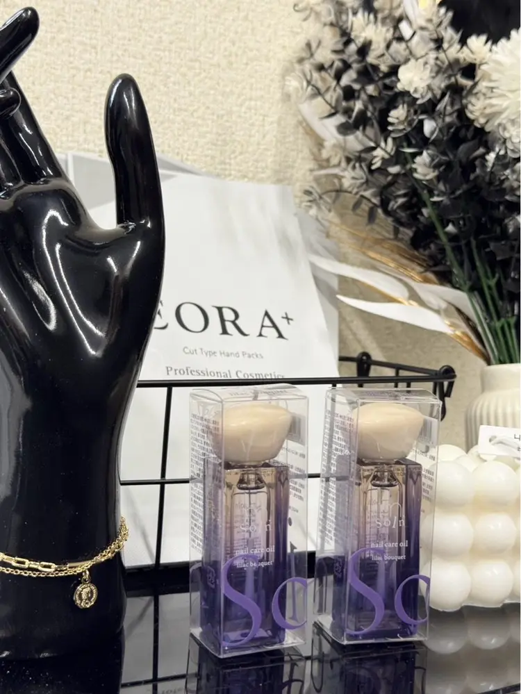 NAILSALON Naveの内観・外観1