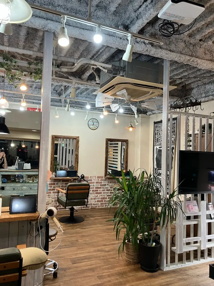 GRAPE VINES港南台店の内観・外観2