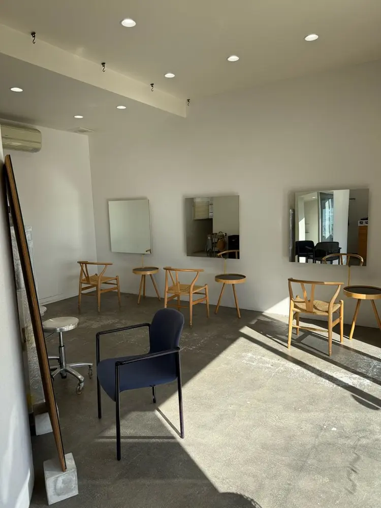 アイエスビーエヌの内観・外観1