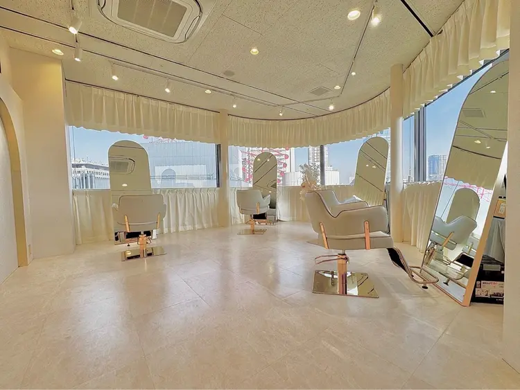 MIRAの内観・外観1