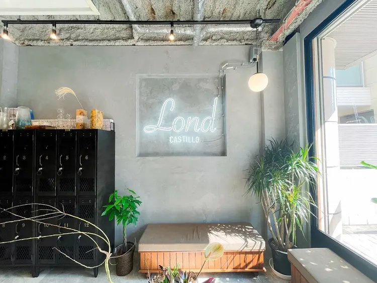 Lond castillo 四日市 【ロンド カスティーヨ】の内観・外観1