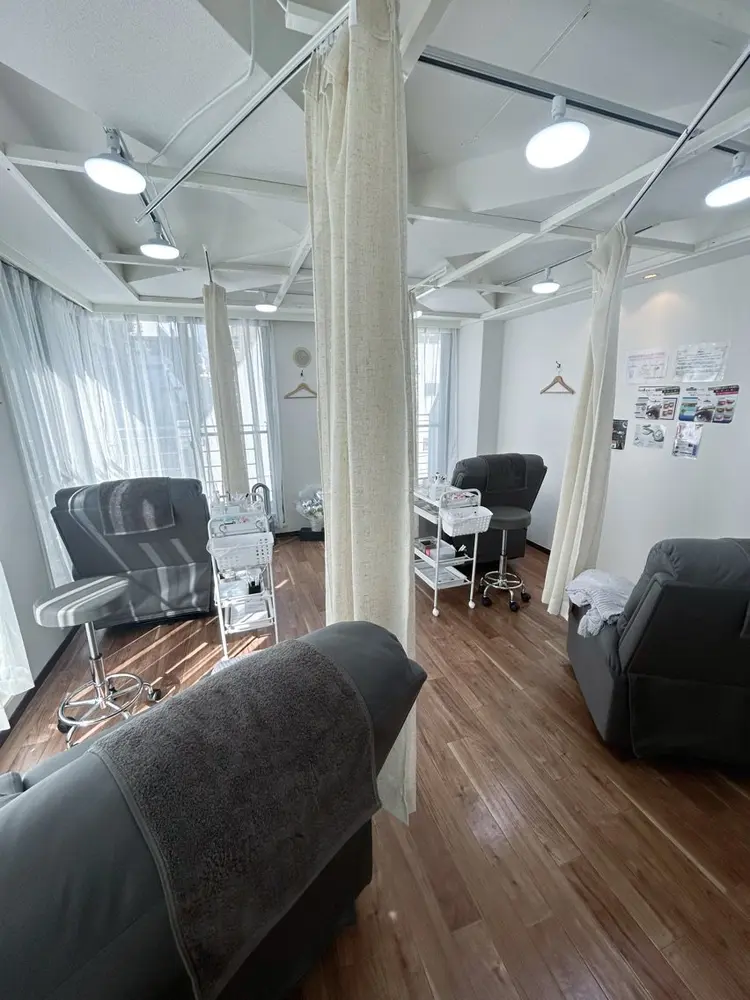 まつ毛カールLunaアメ村店の内観・外観2