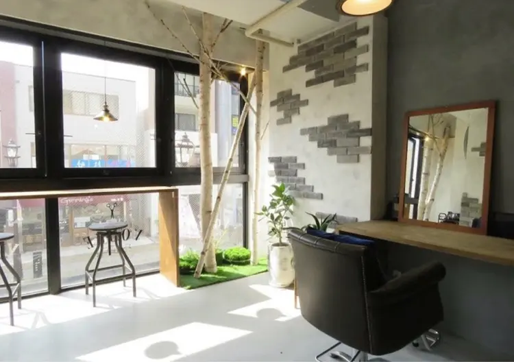 ALMOHAIR Vogueの内観・外観1