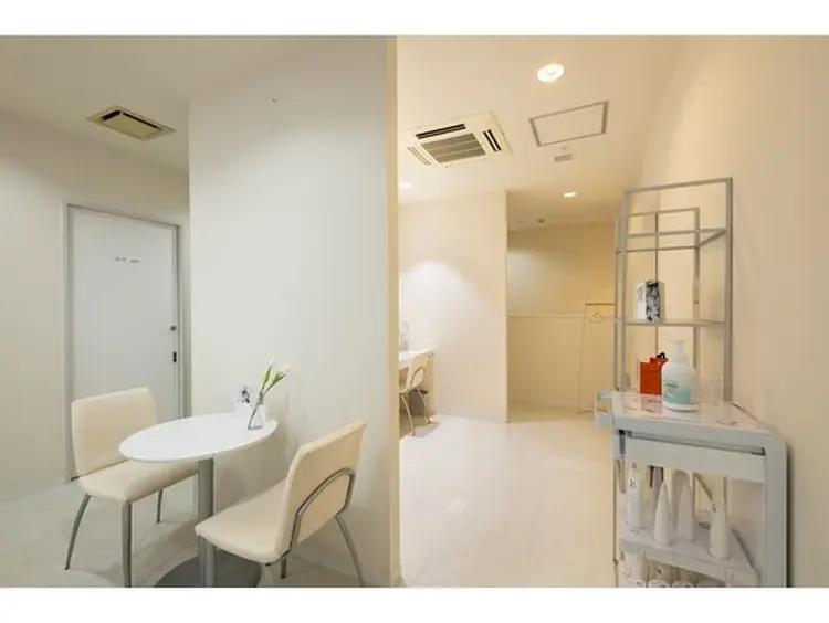 ポーラザビューティー江坂店の内観・外観3