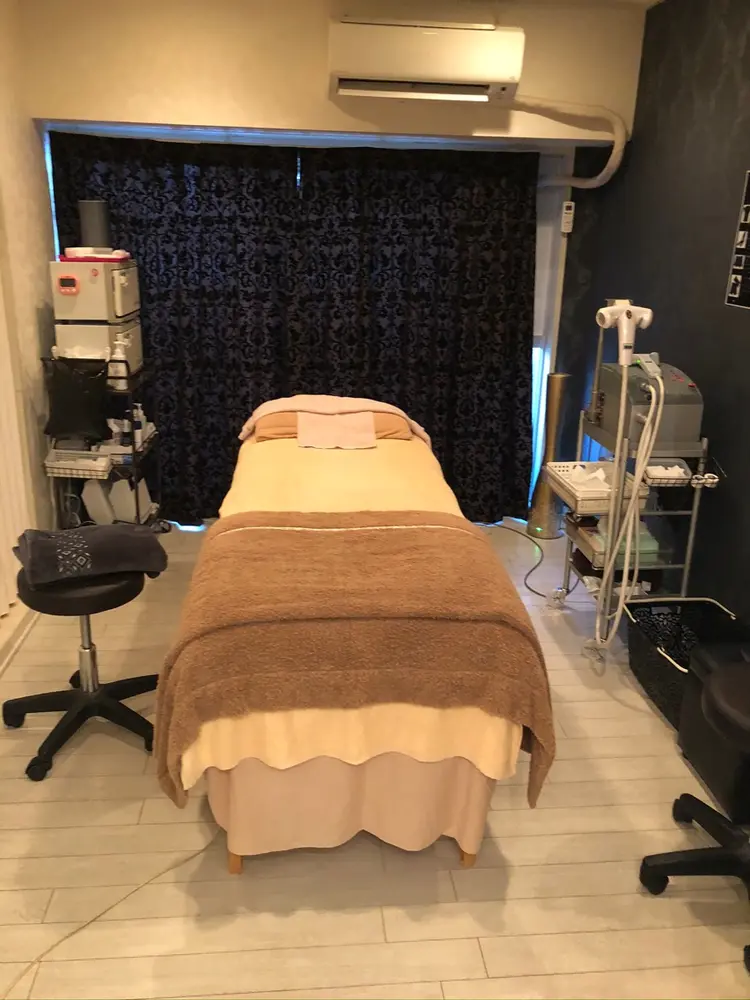 VIO脱毛&メンズ脱毛専門店Men's Dione梅田店(メンズディオーネ)の内観・外観3