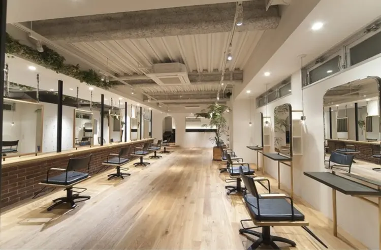 Pap's de coiffeur 甲南山手店の内観・外観2