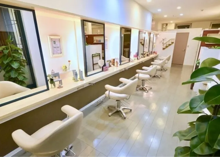 L-blossom  北上尾店の内観・外観2