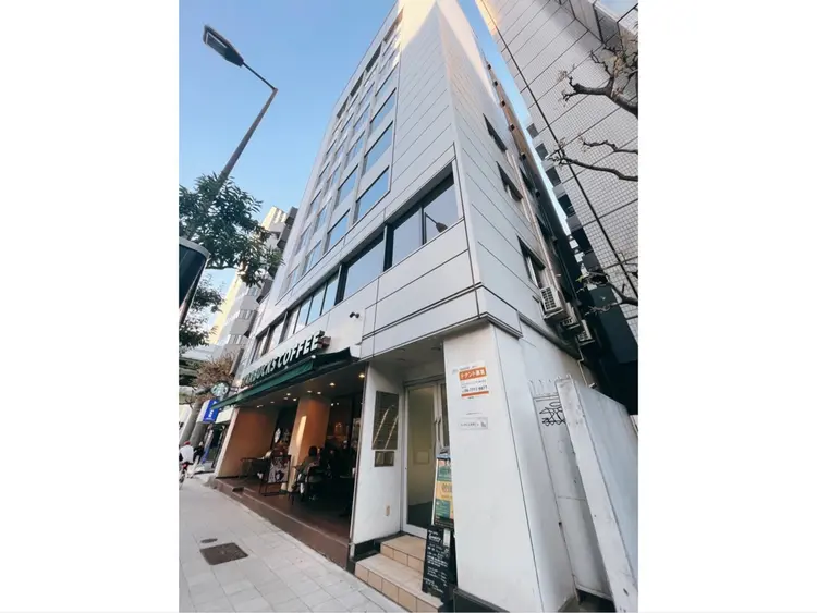 naillmaticの内観・外観1