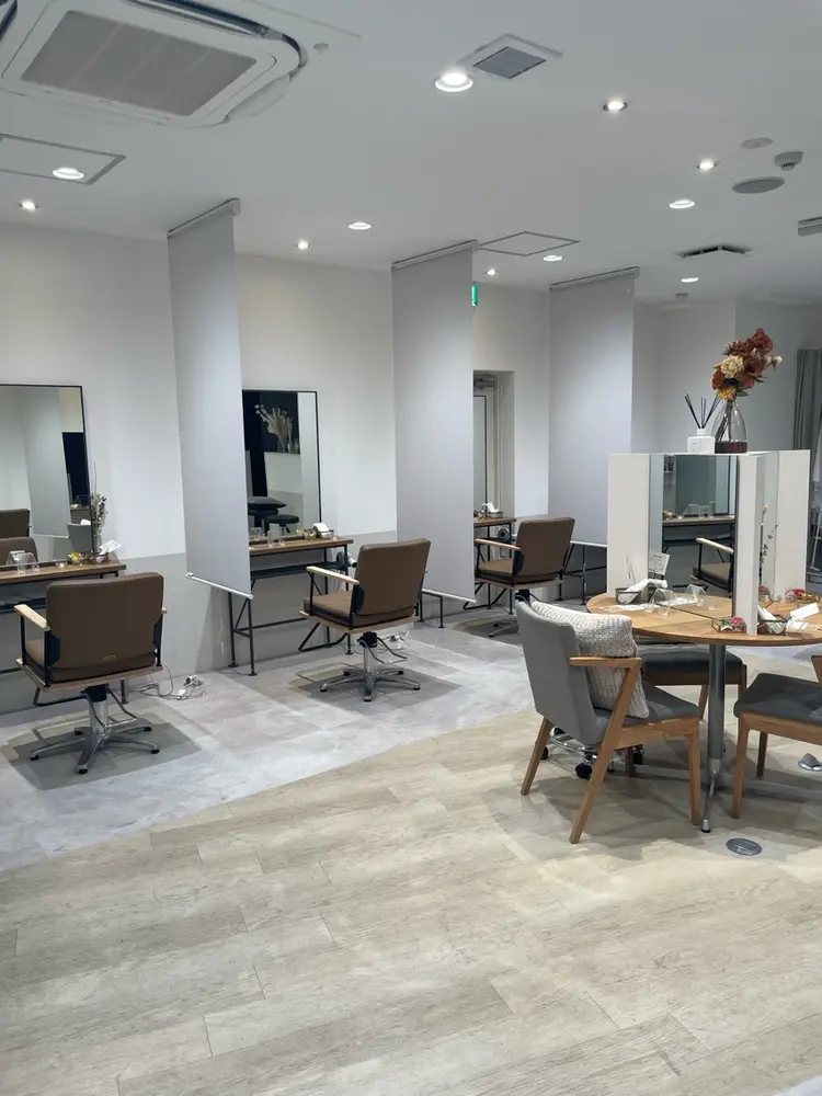 TLUUSの内観・外観2