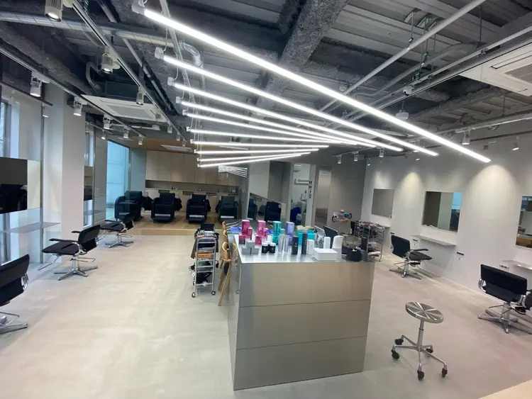 by fifth Man's salon天神大名の内観・外観3