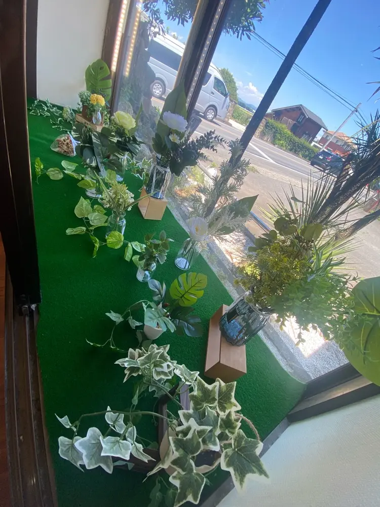 malibu hair resort 伊勢崎本店の内観・外観3