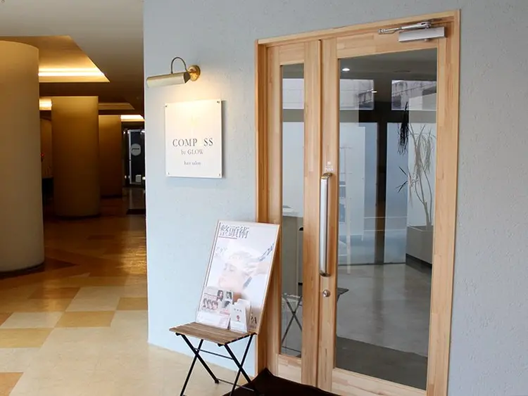 COMPASS by GLOW【コンパス バイ グロウ】の内観・外観1
