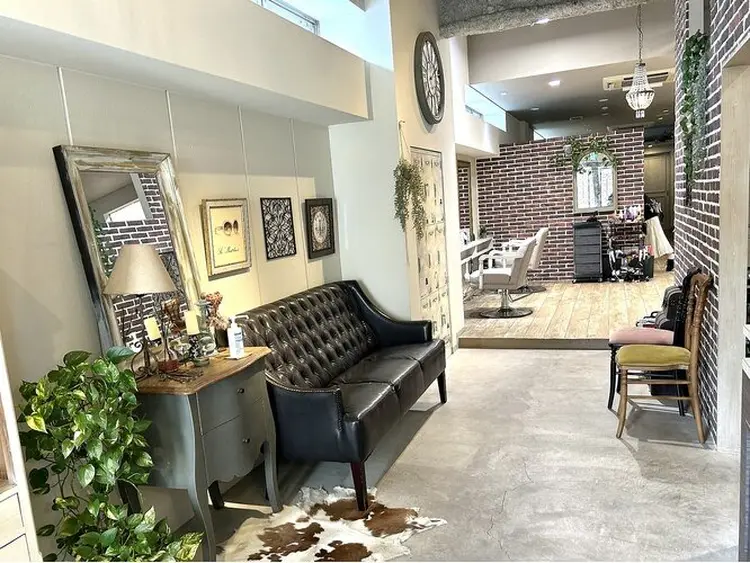 hair design chouchouの内観・外観1