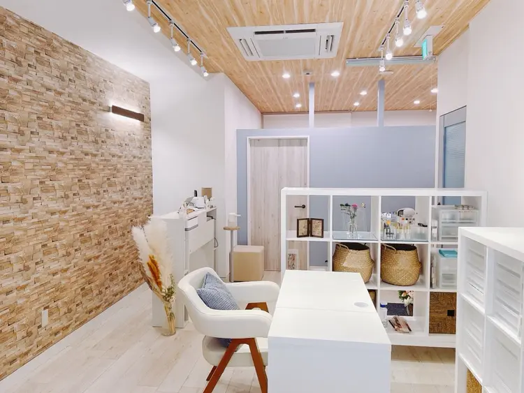 KANOA nail place【カノア ネイル プレイス】の内観・外観1