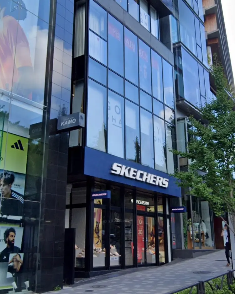 GO TODAY SHAiRE SALON原宿 Liberの内観・外観1