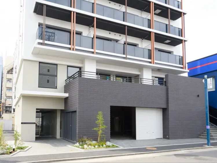 &Uの内観・外観1