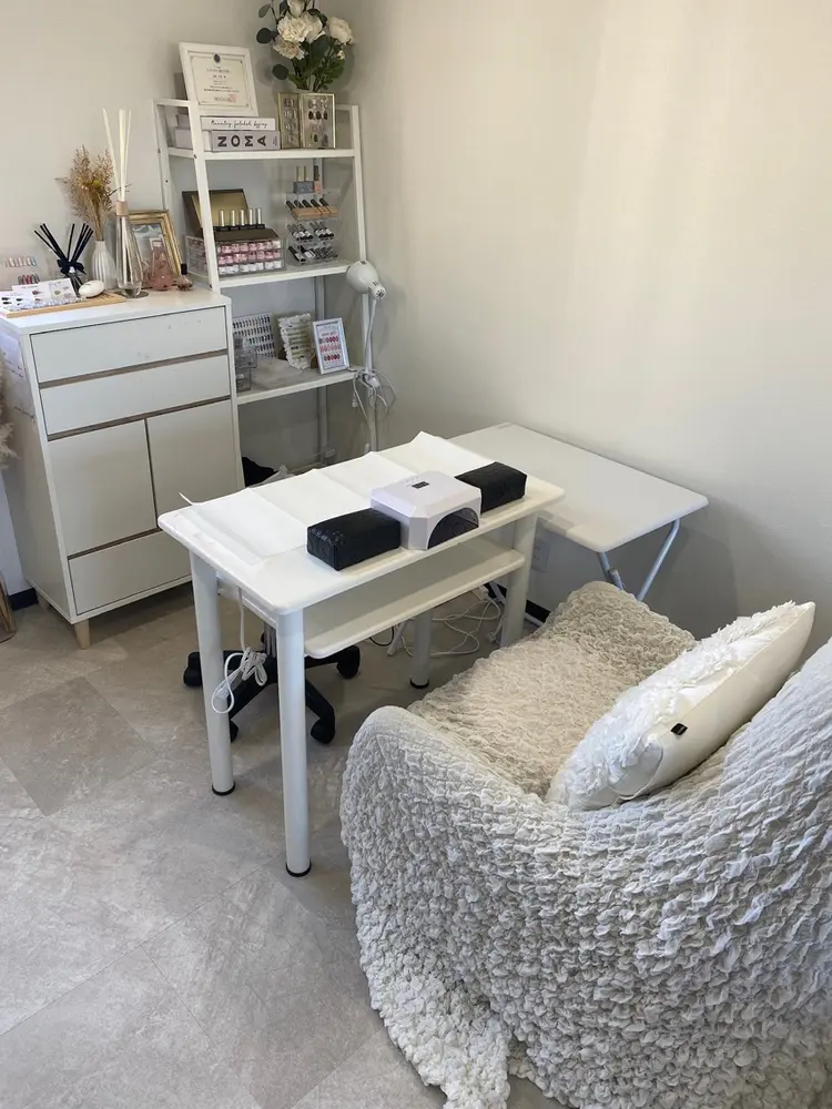 557nailの内観・外観1