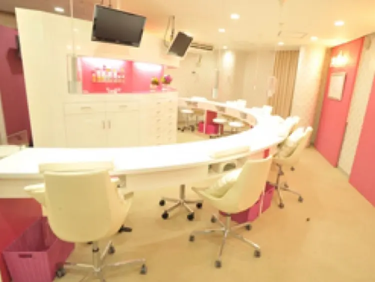 ネイル　マテリアの内観・外観2