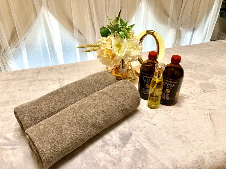 PREMIERE III 横浜　西口店の内観・外観1