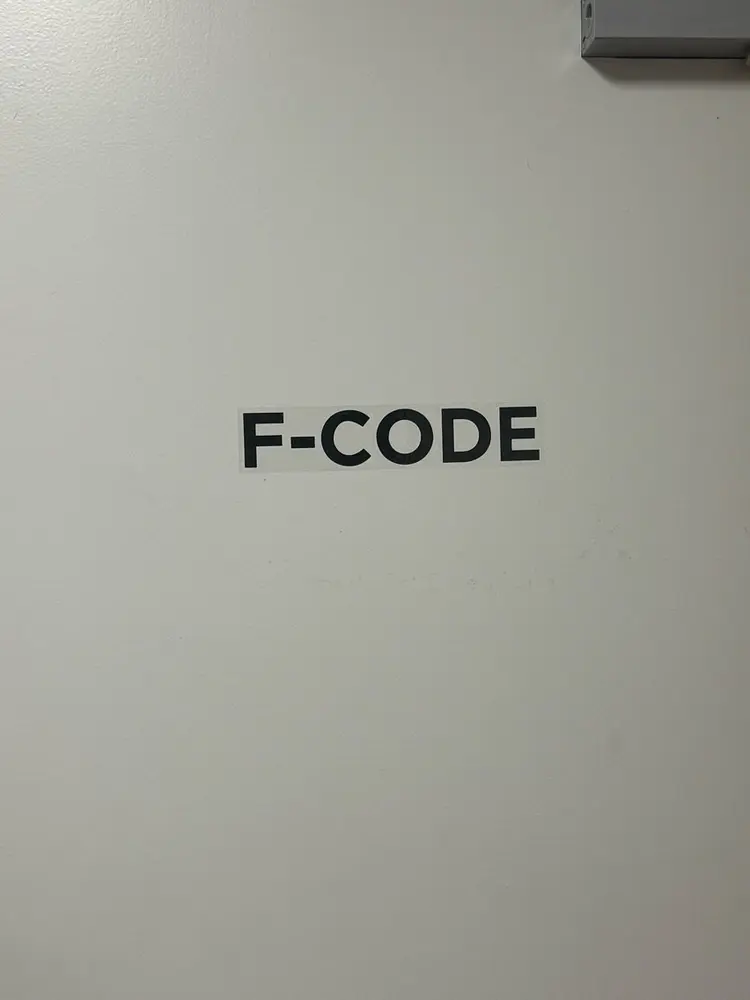 F-CODEの内観・外観1