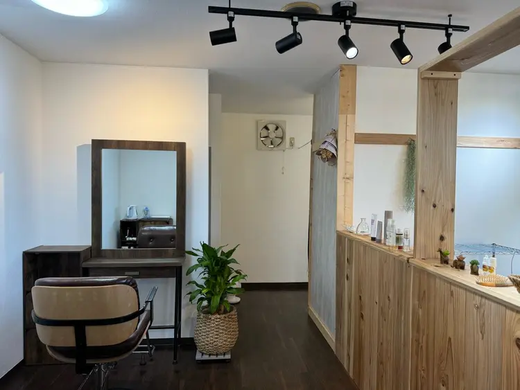 ヘア&まつげ個室サロンIndigoの内観・外観2