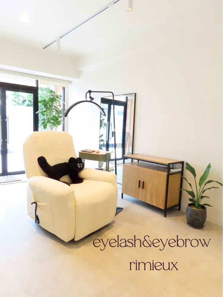 eyelash＆eyebrow salon　rimieuxの内観・外観2