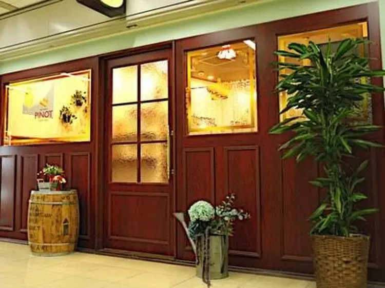 PINOT　UMEDA【ピノ ウメダ】の内観・外観1