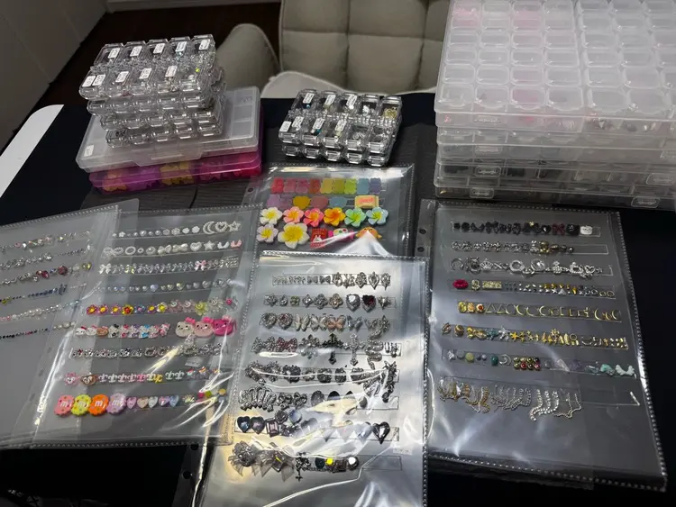 dD.nailsの内観・外観2