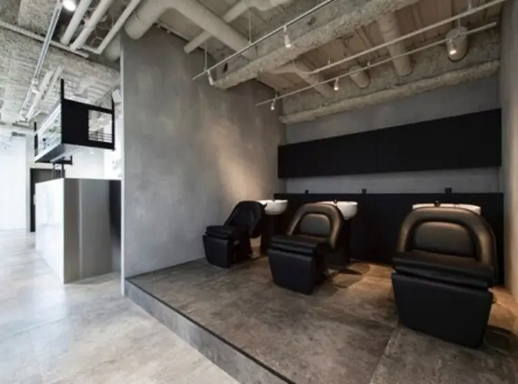 サロウィン池袋店の内観・外観2