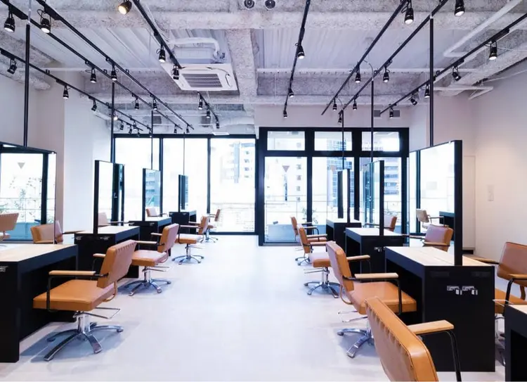 ALLYS 梅田の内観・外観1