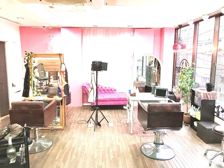 ルミナスヘアー-LUMINOUS HAIR -の内観・外観1