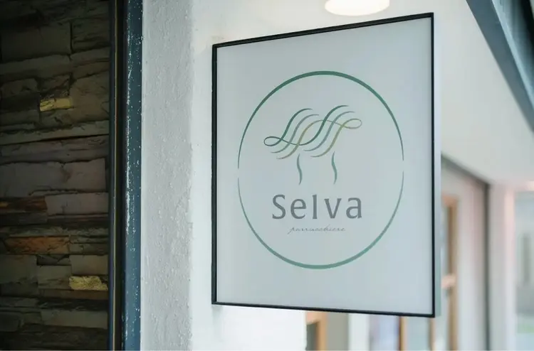 セルバの内観・外観1