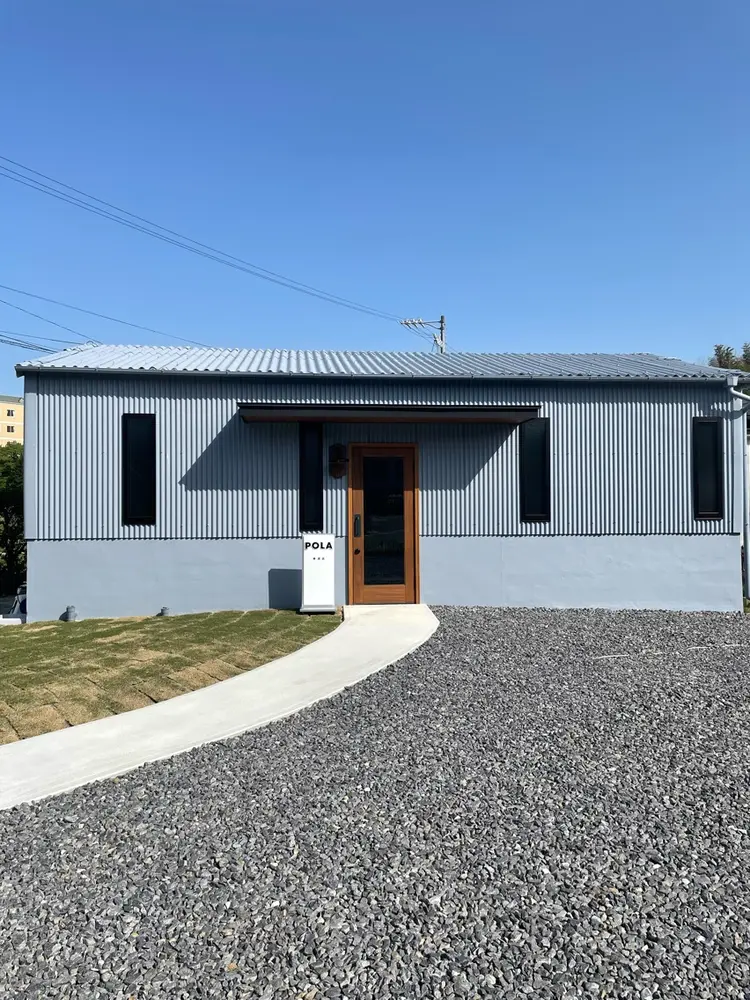 POLA東浦店の内観・外観1