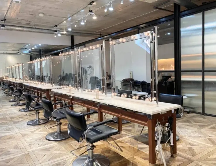 DAHLIAの内観・外観2