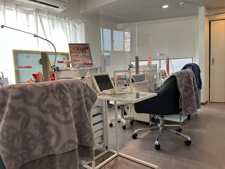 K-nailの内観・外観1