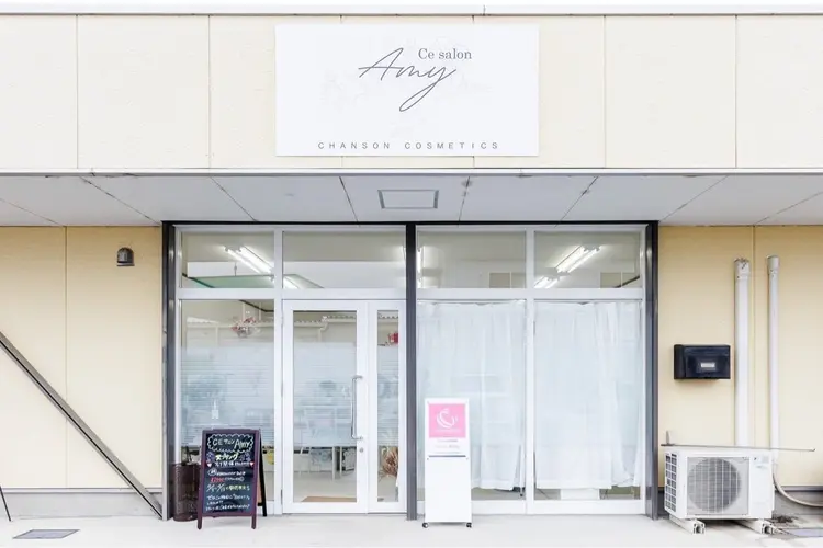 ceサロン Amyの内観・外観1
