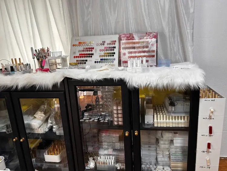 hello.nailの内観・外観2