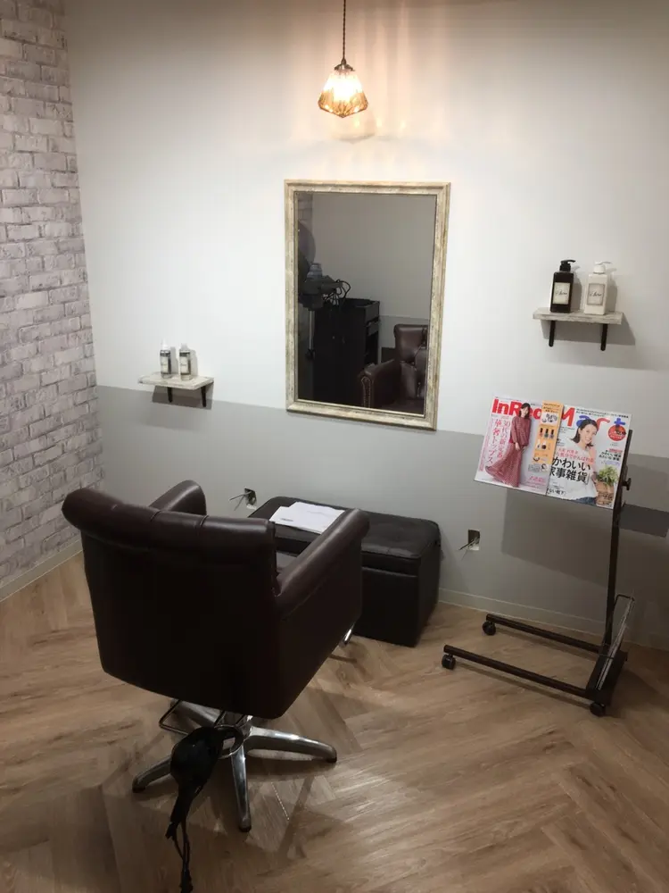 髪質改善美容室アストルの内観・外観1