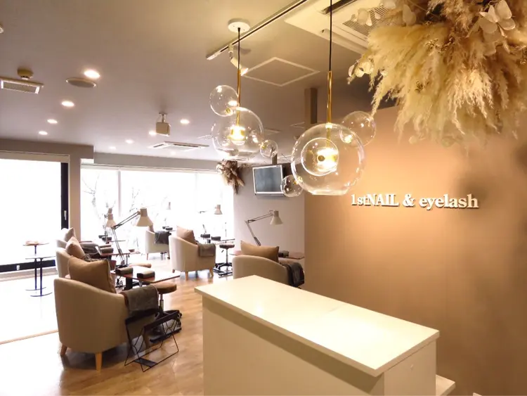 1stNAIL&eyelash大通店の内観・外観1