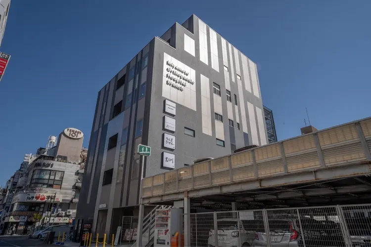 ALEAP parrotの内観・外観1