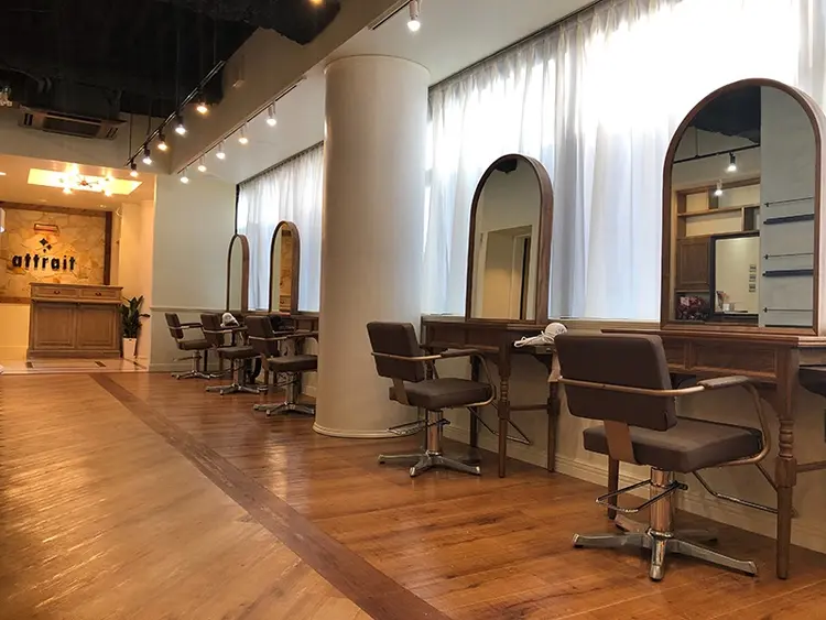 attrait 平塚店の内観・外観2