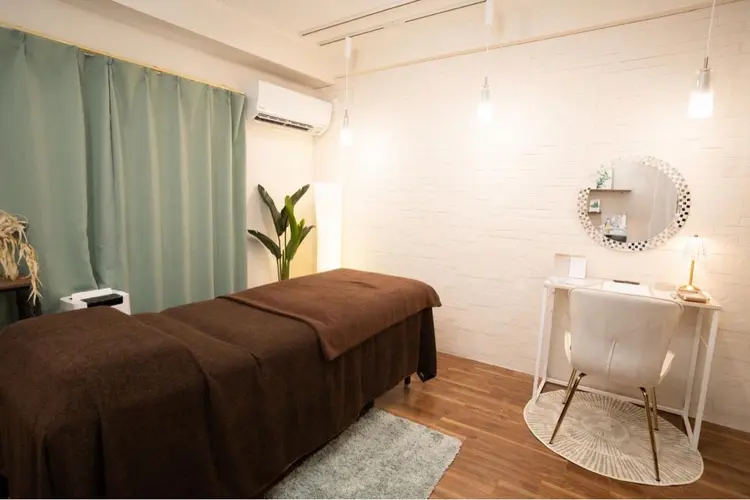 トータルビューティーサロンSiS.の内観・外観2