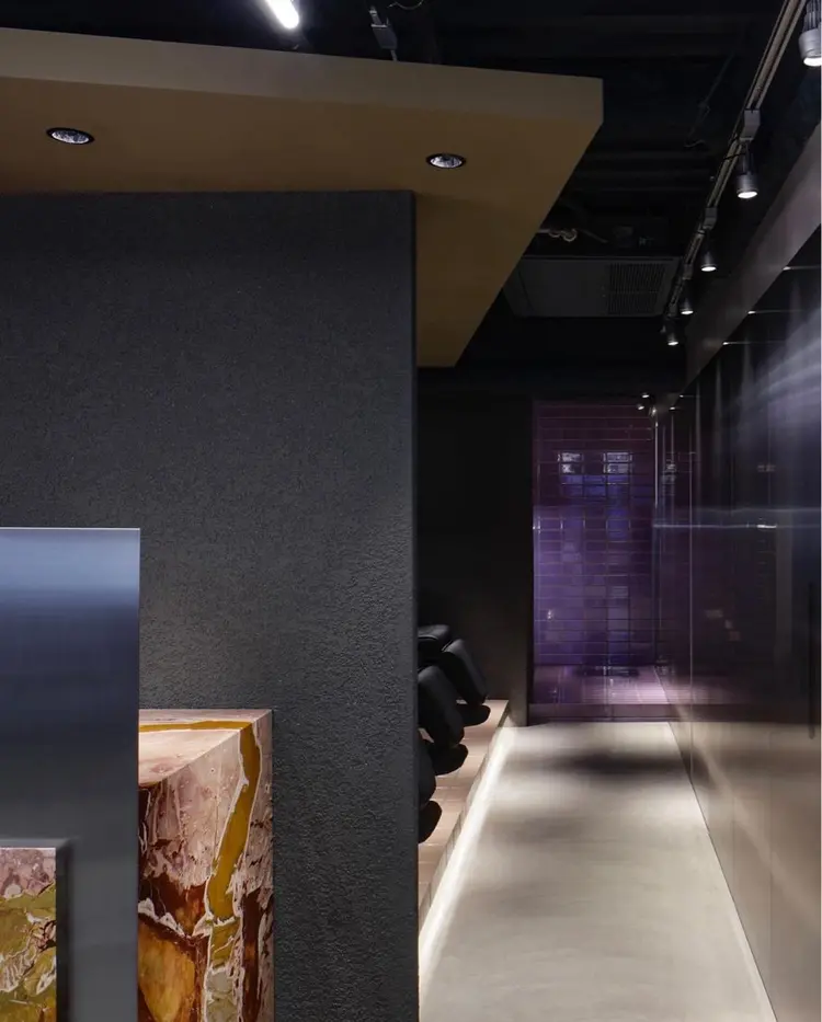 PELE 栄店の内観・外観1