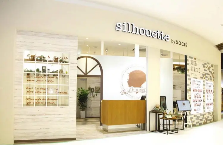 シルエット イオンモール京都桂川店の内観・外観1
