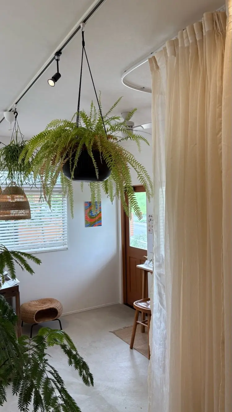 etre EYE/BROWの内観・外観2