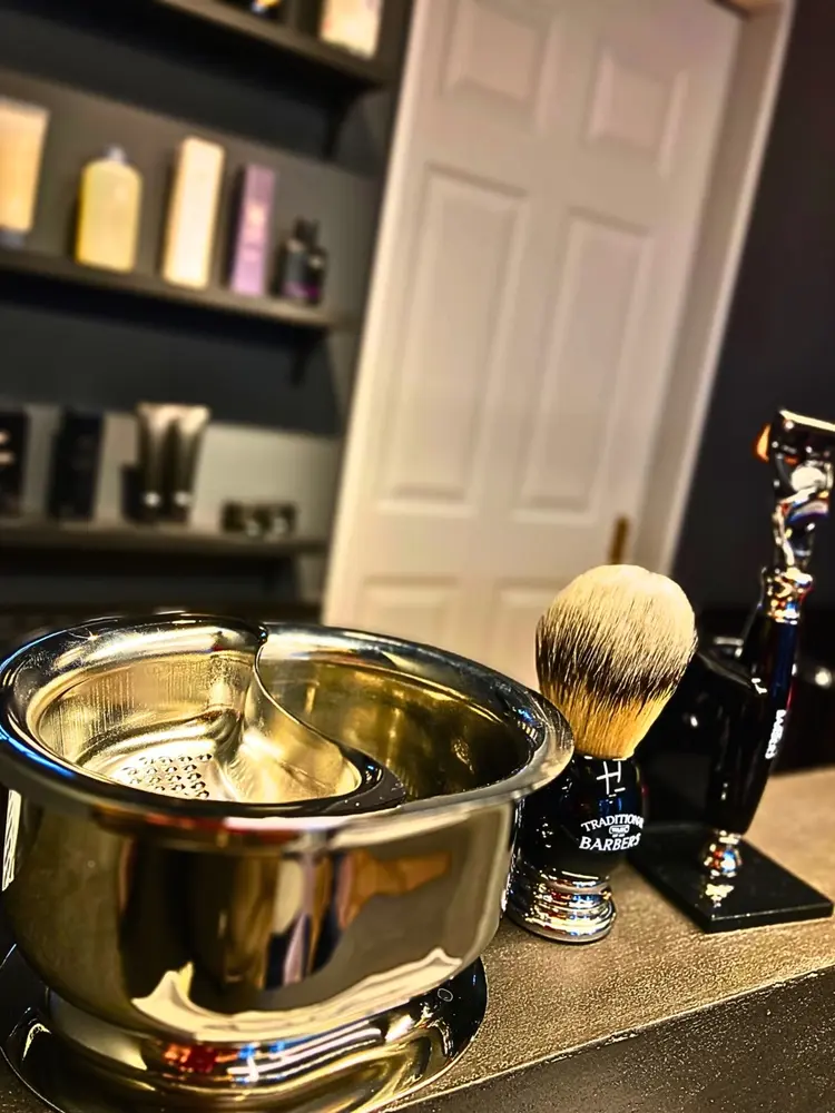 LUX THE BARBERの内観・外観2