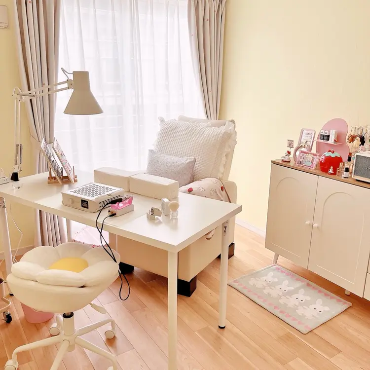 nail atelier いちごパフェの内観・外観2