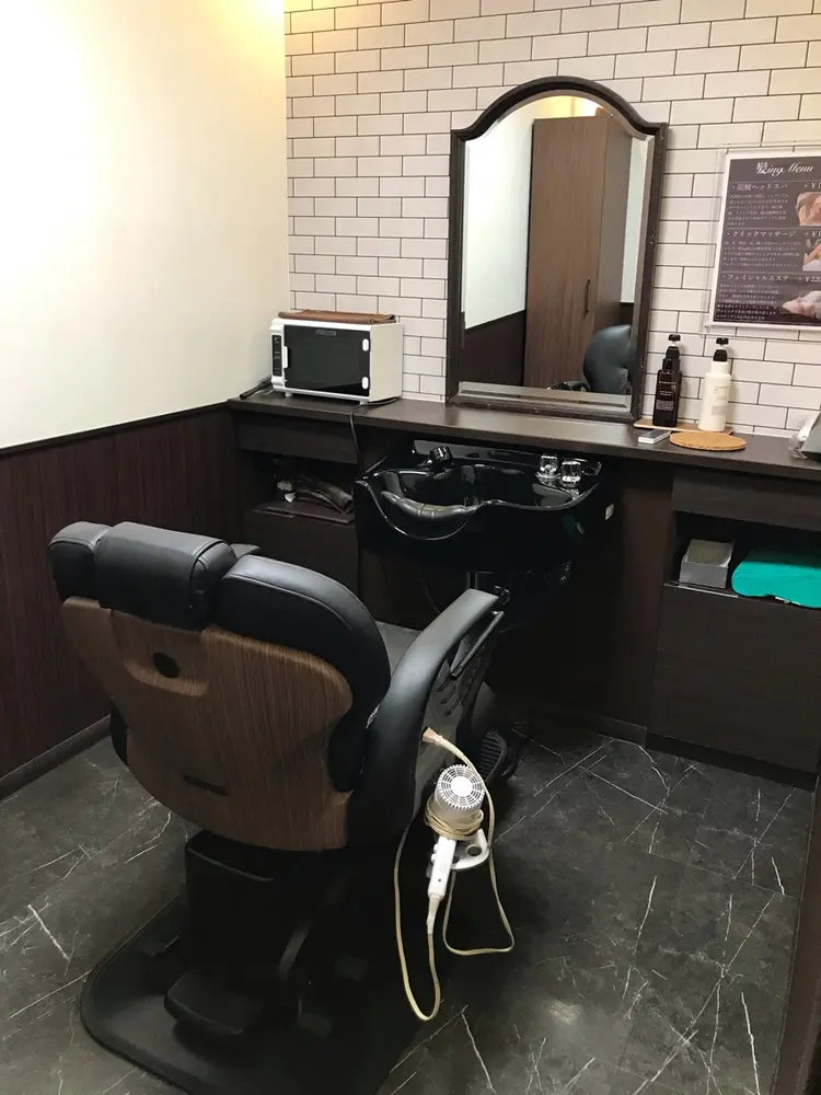 ヘアーサロン髪ing保谷本店の内観・外観3