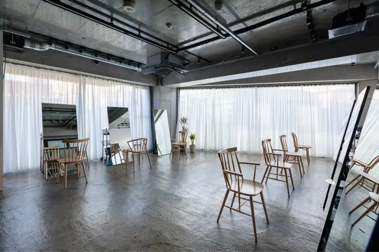 ANLY.の内観・外観2