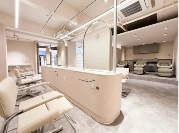 baton hair salonの内観・外観1